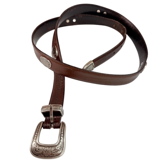 Elegant Brown Leather Belt with Intricate Silver Buckle - Picture 2 of 13